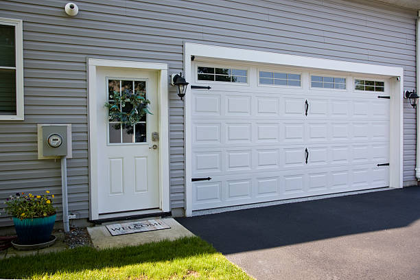 24/7 Emergency Garage Door Panel Replacement experts in Asotin County County, WA